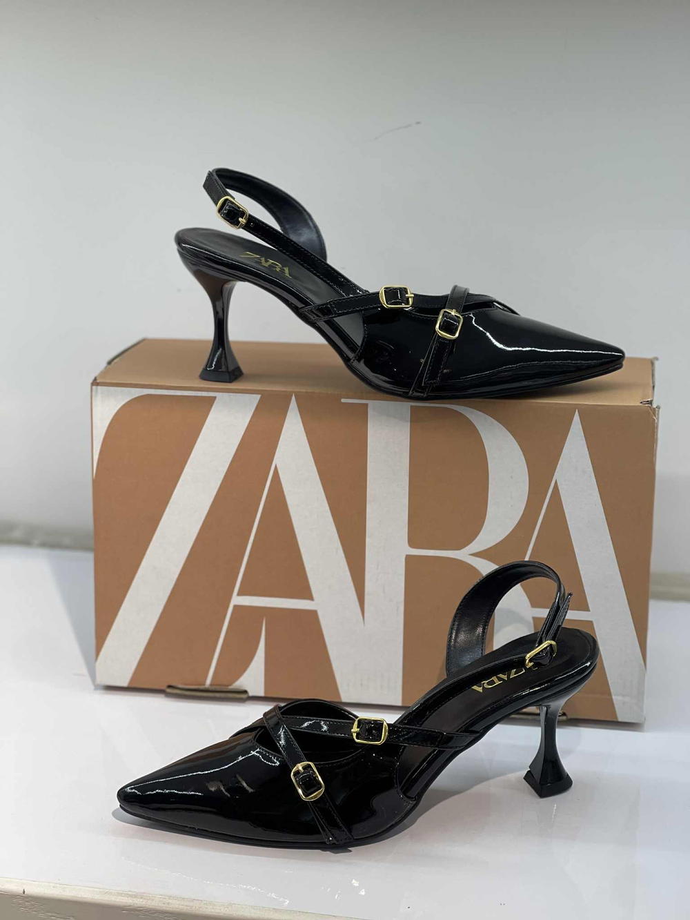 MidHeels Zara Preview Image