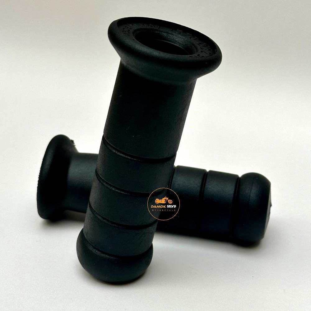 قبضات بنزين ماركة دومينو Preview Image