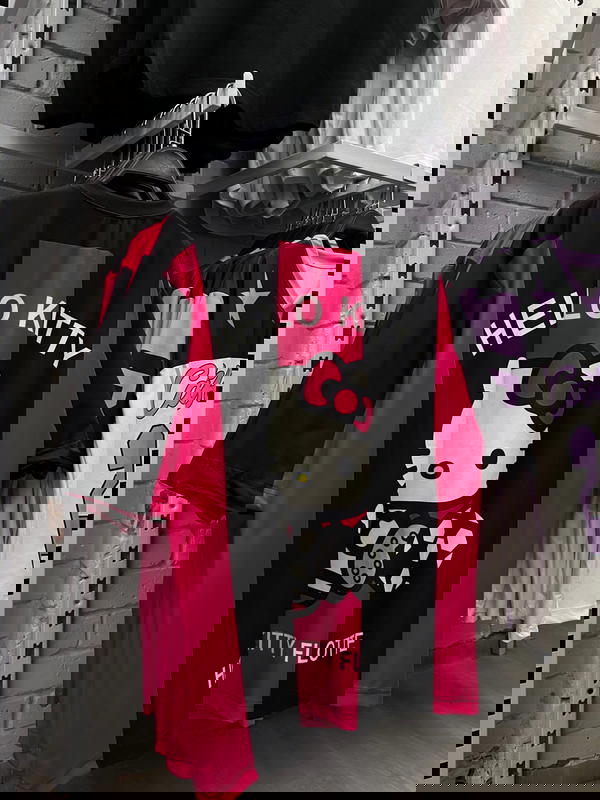 black & red hello kitty 2 Image 1 Preview