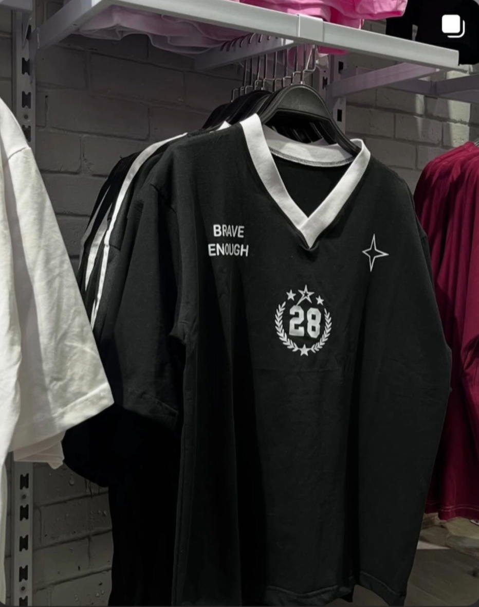 black over sized tshirt 28 Preview Image