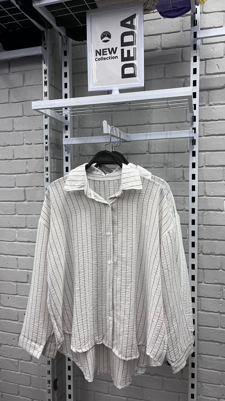 lined shirt Preview Image
