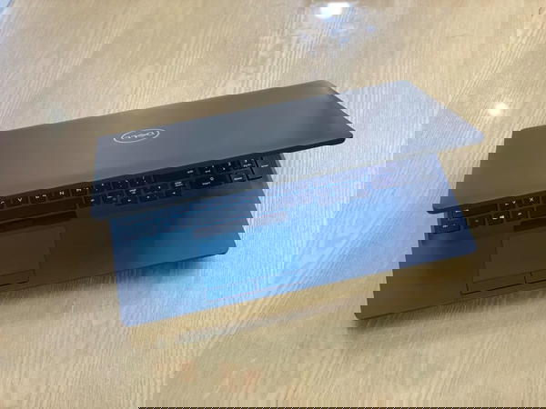 Dell 5501 Image 3 Preview