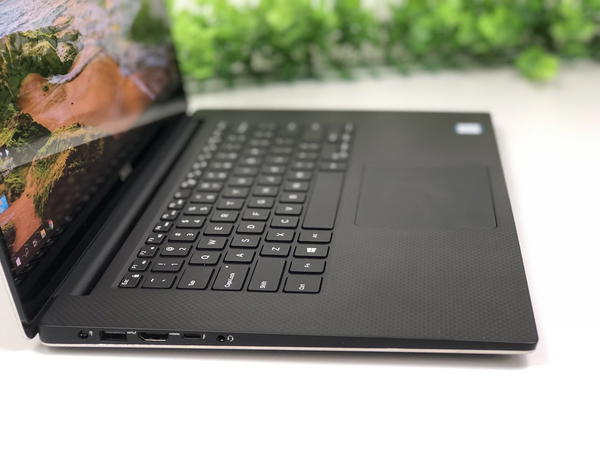 Dell precision 5530 i7 Image 5 Preview