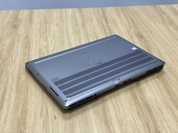 Dell precision 7550 Image 4 Preview