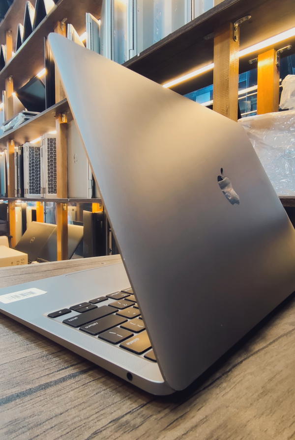 Mac AIR 2020 Image 2 Preview