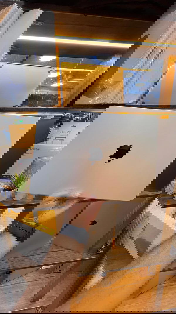 MacBook Pro M1 2021 Image 7 Preview