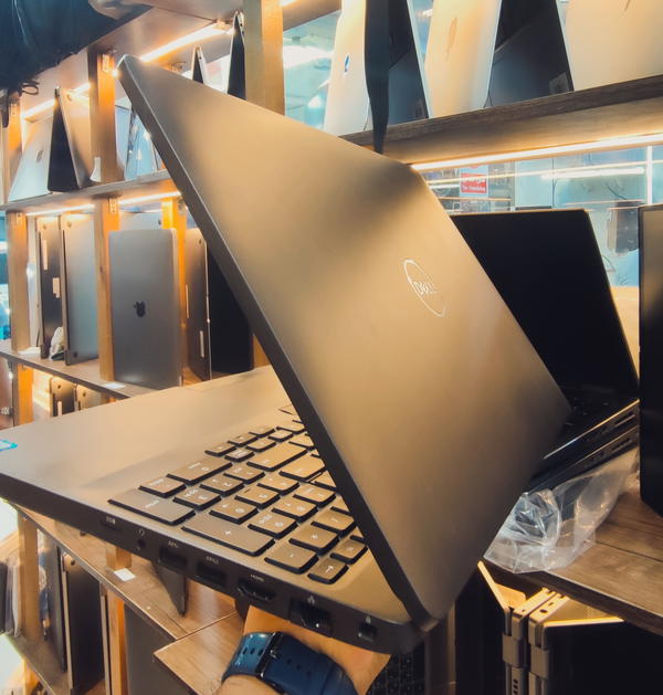 Dell latitude 5500 i7 Image 1 Preview