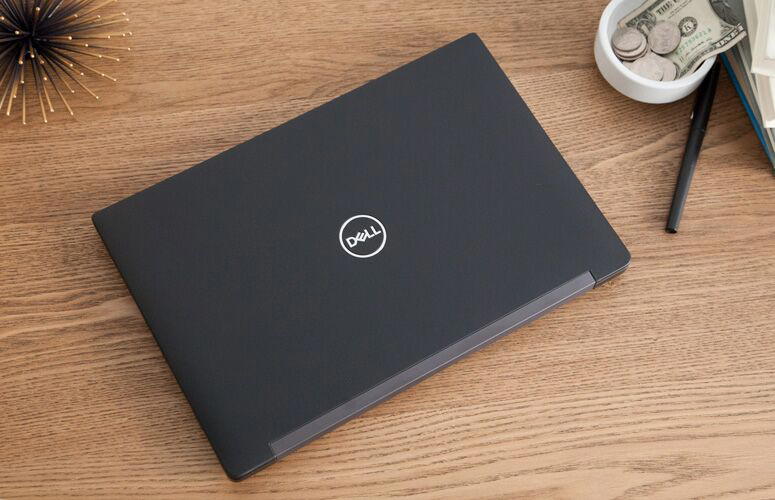 Dell latitude 5590  Preview Image