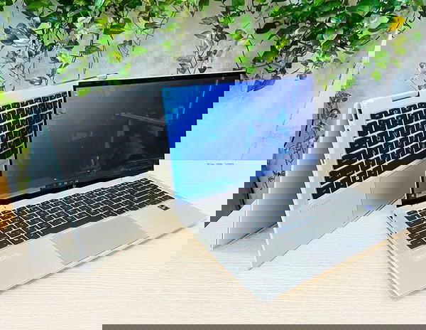 hp 1040 G8 x360 Image 2 Preview