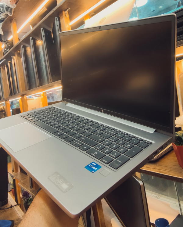 hp zbook G8 power Image 2 Preview