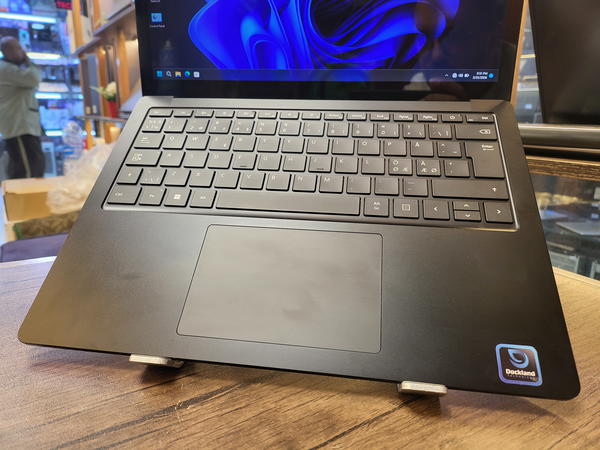 Microsoft surface 1959 Ryz7 Image 3 Preview