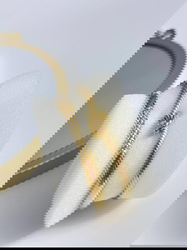 اساور Image 1 Preview