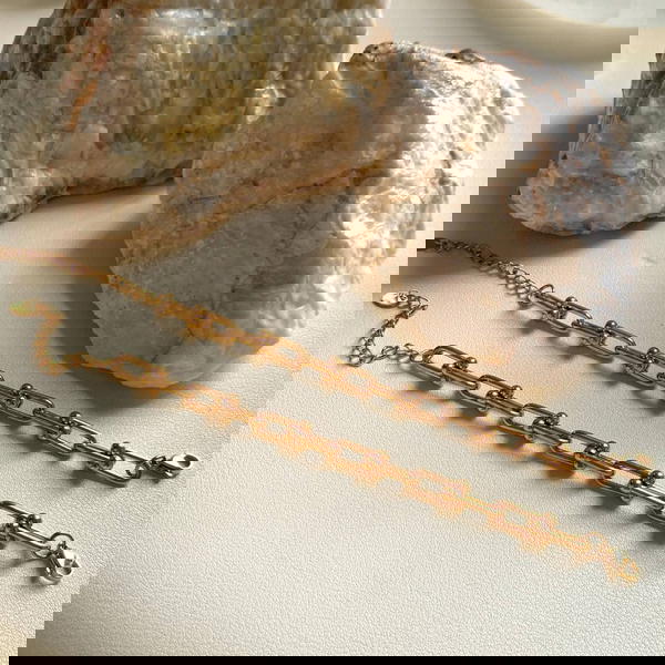 اسواره Image 1 Preview