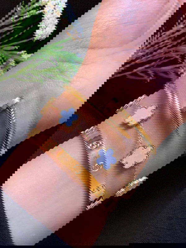 طقم انسيال واساور Image 3 Preview