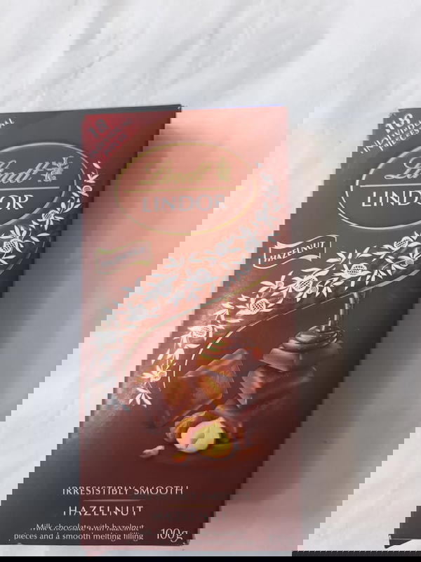 ليندت شوكولاته بندق Image 1 Preview