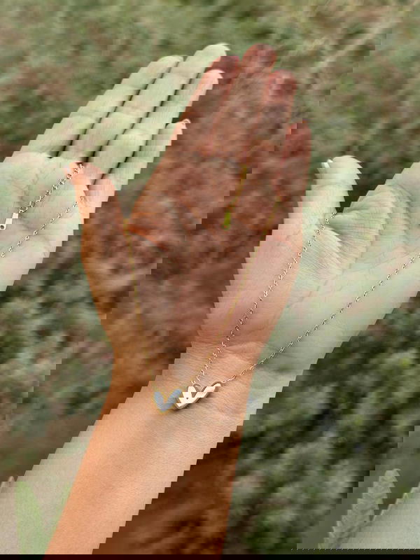 سلسلة قلب صدف ابيض Image 2 Preview