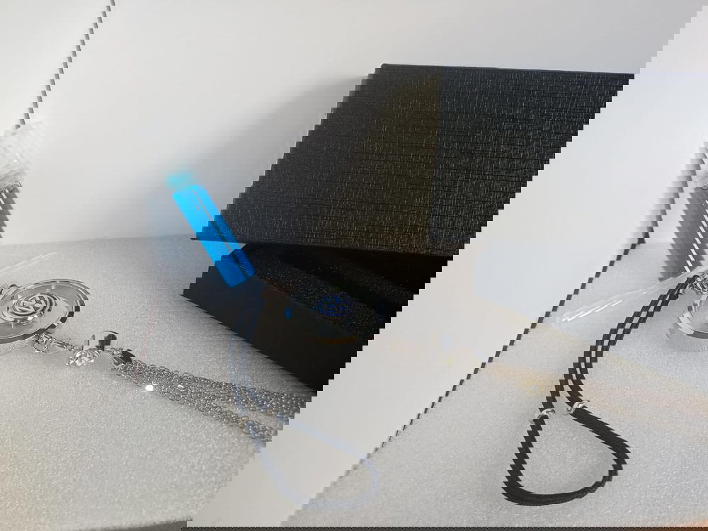 فواحه مدليه شفاف  Preview Image