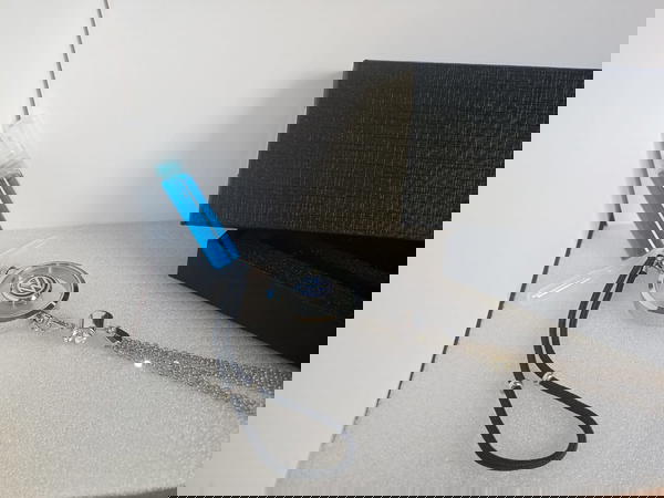 فواحه مدليه شفاف  Image 1 Preview