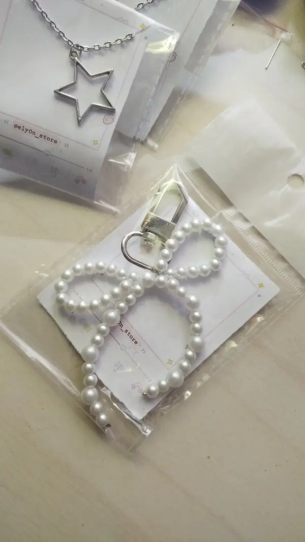 ！⊹  ۫  ׅ  .. keychain !3!3 ׅ  ۫  Image 1 Preview