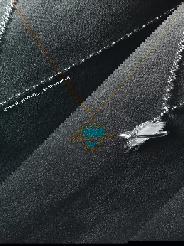 𐔌 . Melting heart Necklace ୧ Image 1 Preview