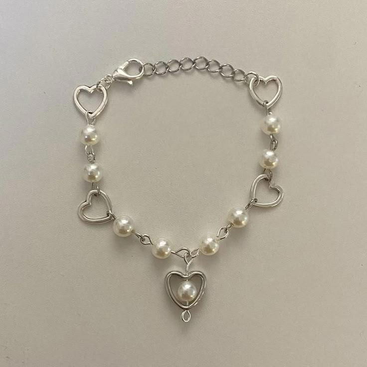 ꒰୨୧◞ 。Heart bracelet.ᐟ Preview Image