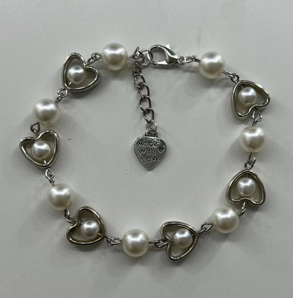  ♯┆Pearl heart bracelet .ᐟ ༉‧₊˚. Image 1 Preview