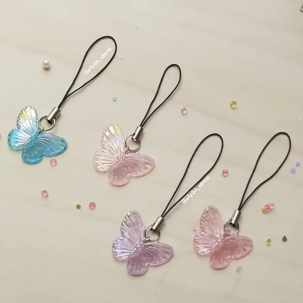 Butterfly keychain˖ ִֶཐི༏ཋྀ󠀮⋆  Preview Image