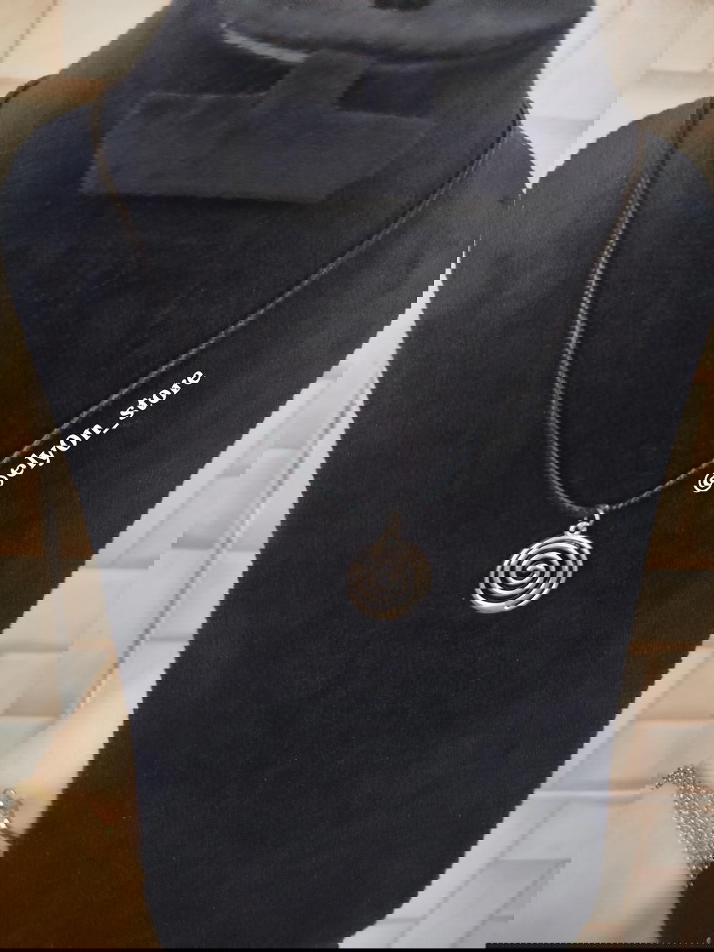 M🌀ana necklace Preview Image