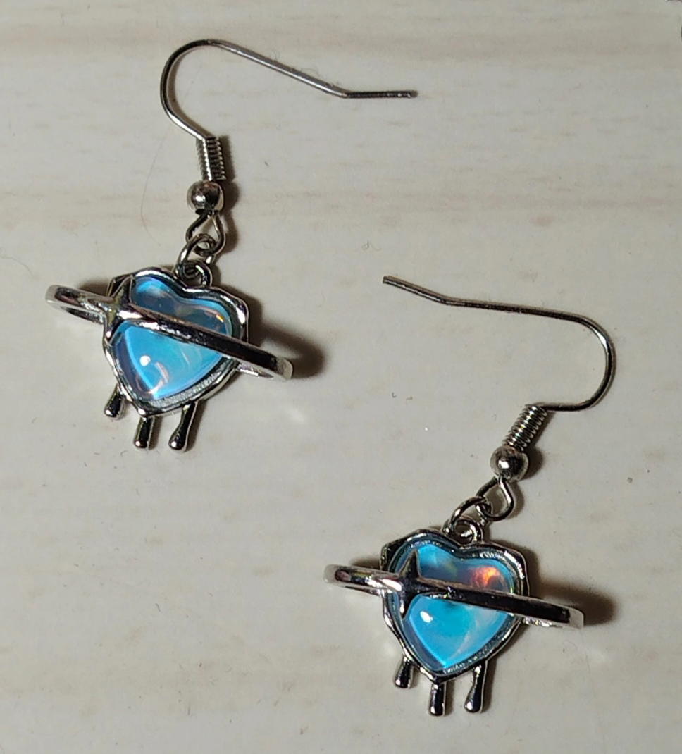 Melting heart earrings Preview Image