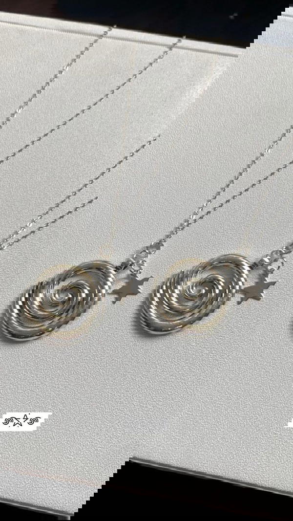 Moana necklace  Image 1 Preview