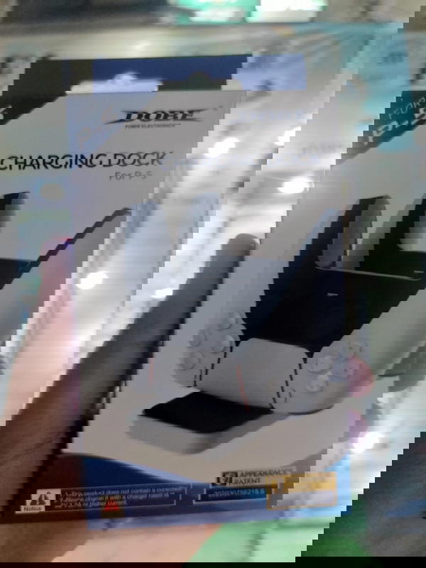 شاحن دراع. ps5 Image 1 Preview