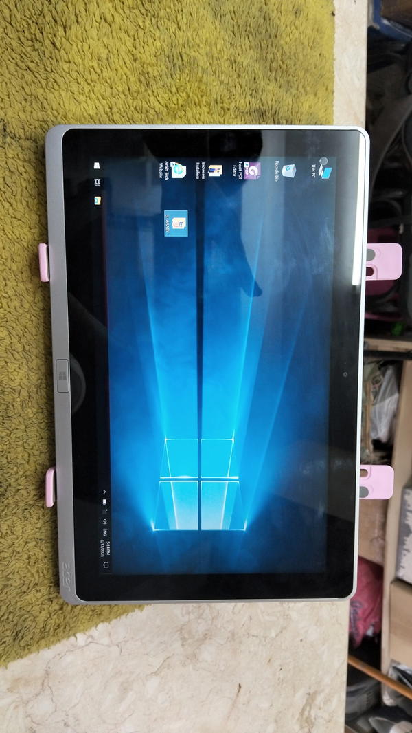 Acer Iconia W701  لاب توب وتابلت في جهاز واحد!  Image 2 Preview