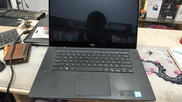 dell precision 5530 ci7 8th  Image 4 Preview