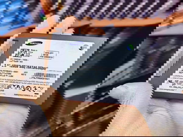 هارد ssd 128 استيراد ضمان 1 غام Image 4 Preview