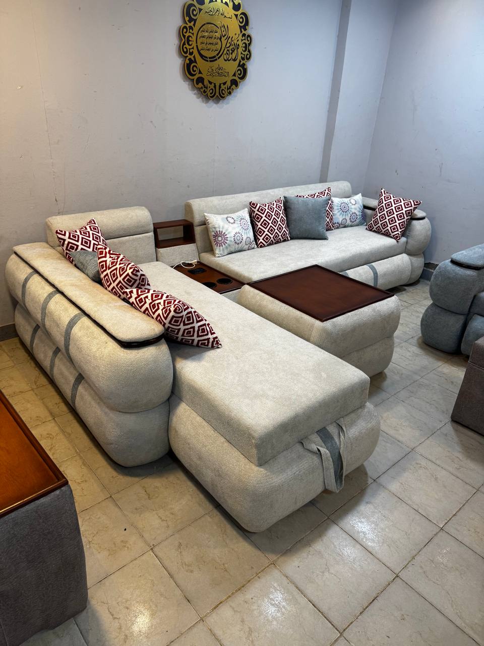 ركنه Preview Image