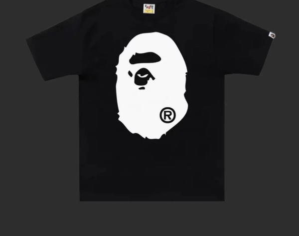 BLACK AND WHITE BAPE STA SAKURU TEE Image 1 Preview
