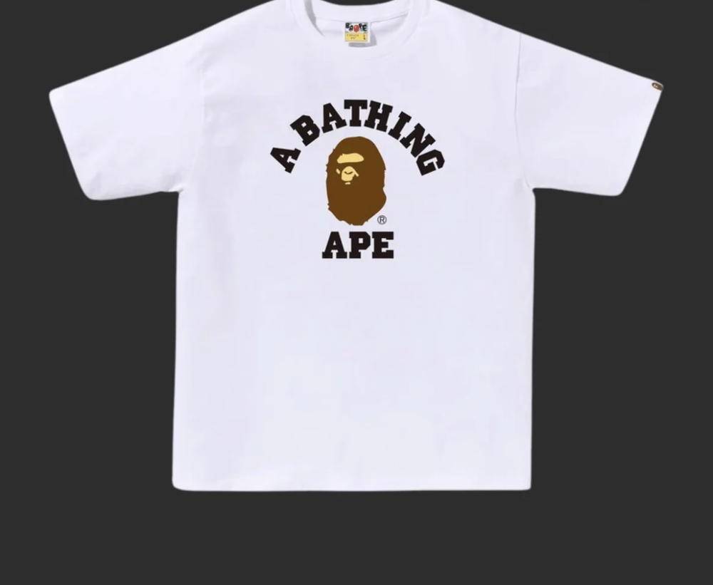 WHITE AND GREEN SAKURU TEE Preview Image