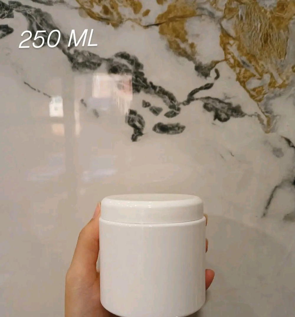 برطمان حجم ٢٥٠مل لون ابيض  Preview Image