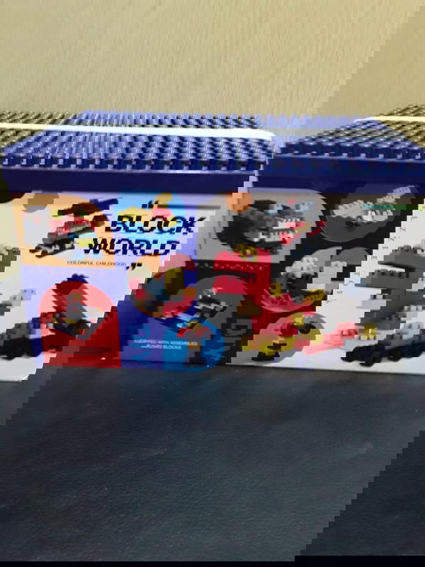 مكعبات بلوك ورلد ٢٦٠ قطعه Image 1 Preview