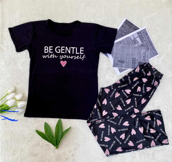 بيجامة حريمي 3 قطع  Image 1 Preview