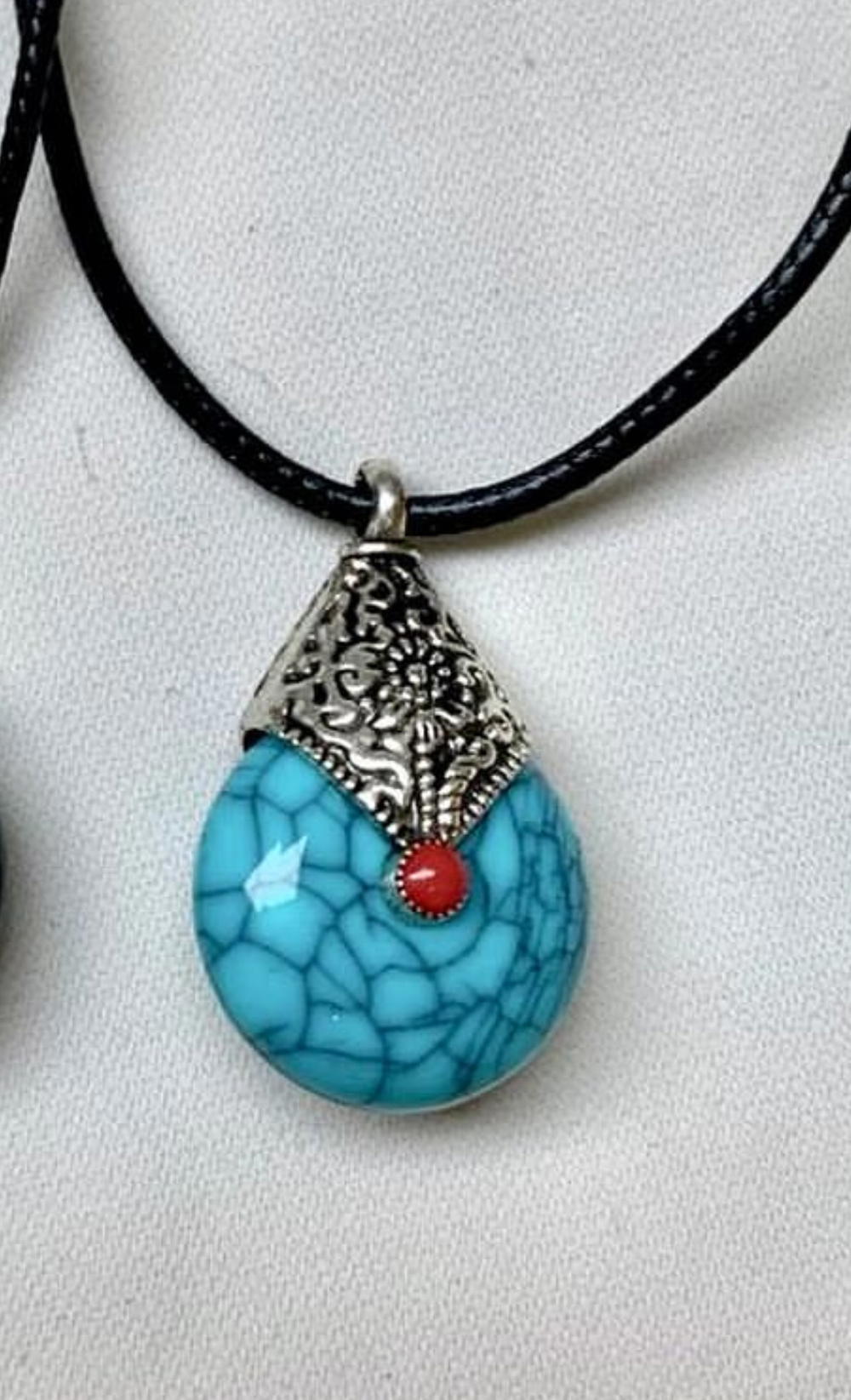 blue necklace Preview Image