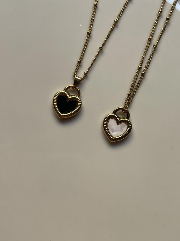 heart necklace  Image 1 Preview