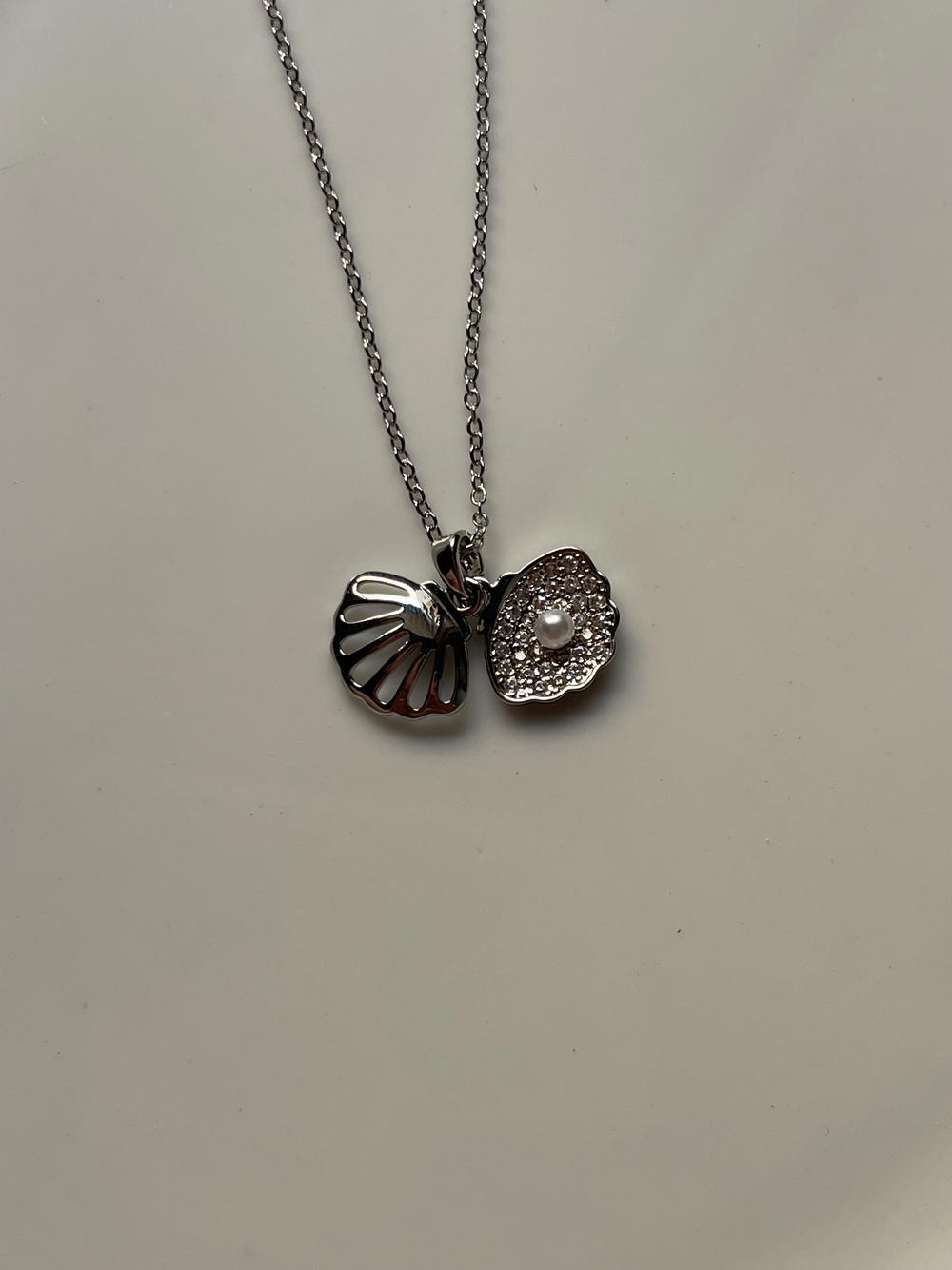 Shell silver necklace  Preview Image