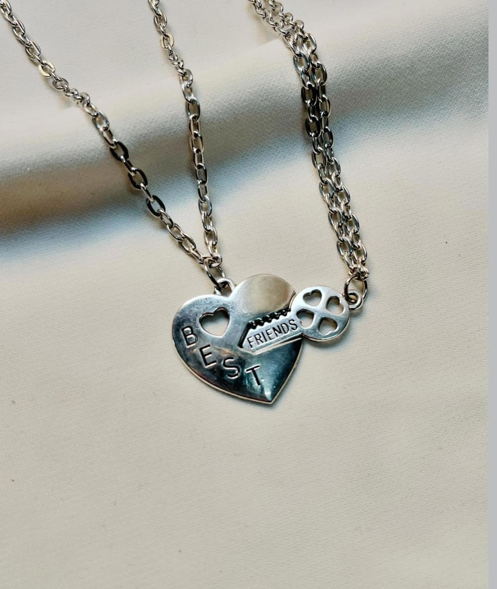matching necklace  Preview Image