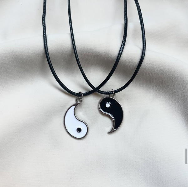 matching necklace  Image 2 Preview