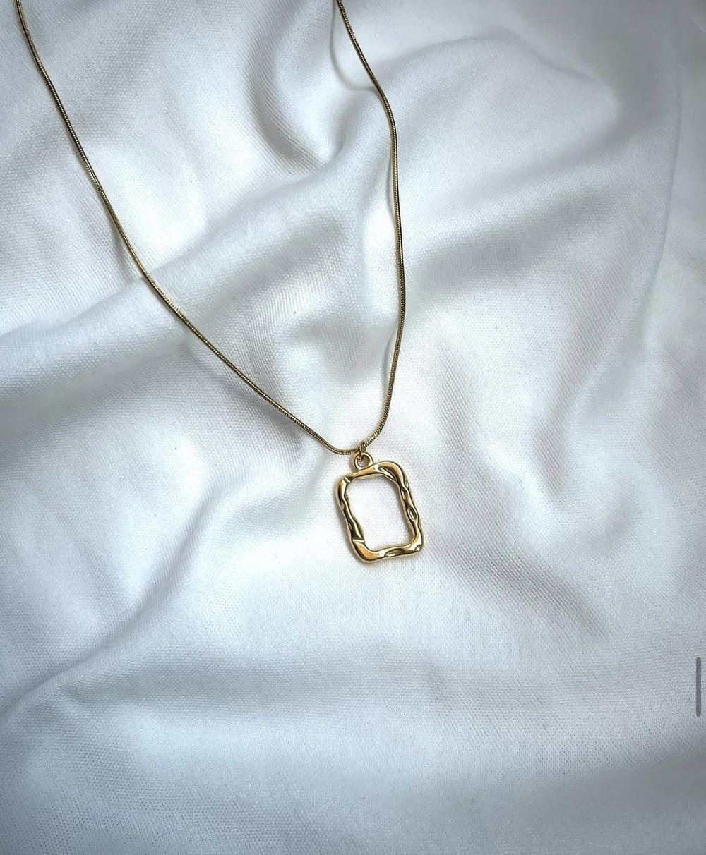 necklace  Preview Image