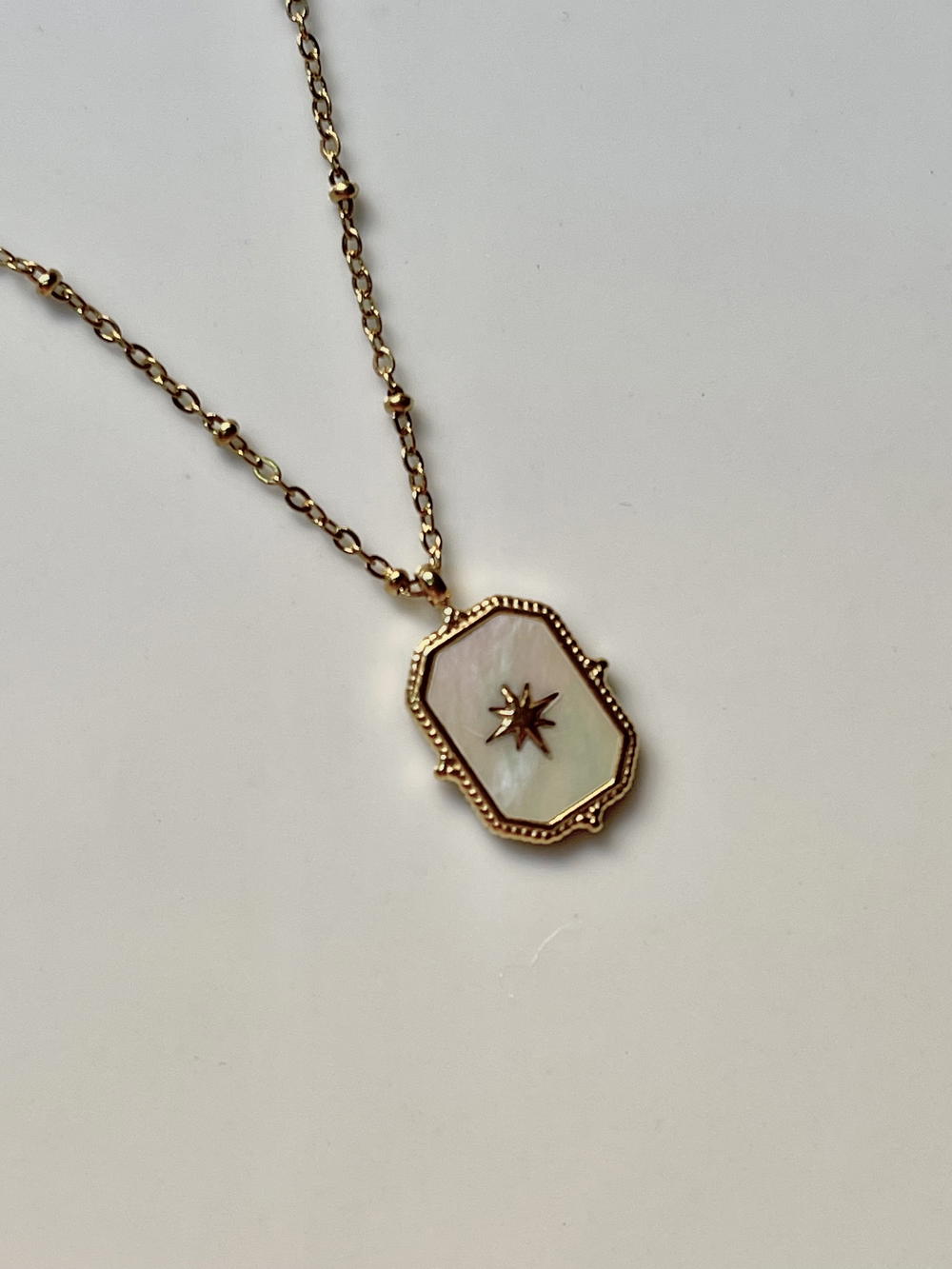 necklace  Preview Image
