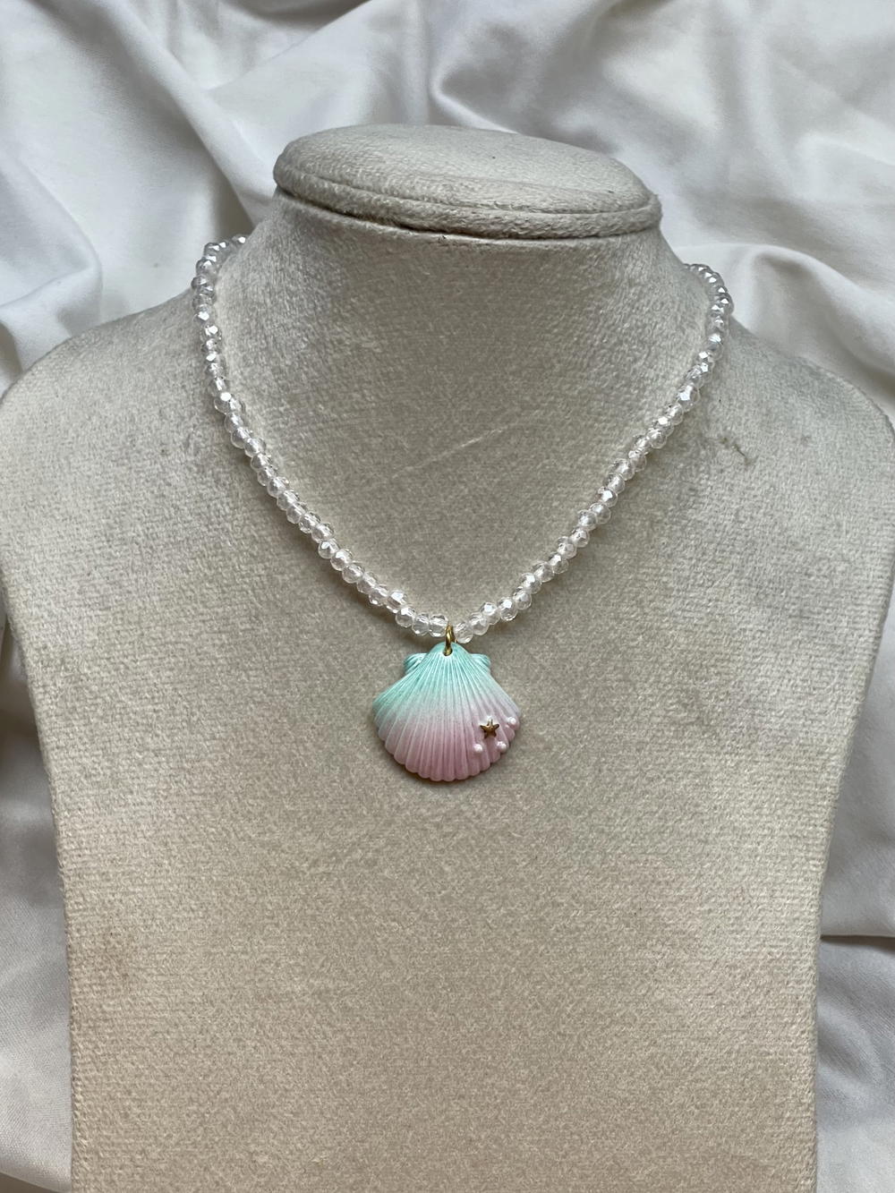 necklace  Preview Image