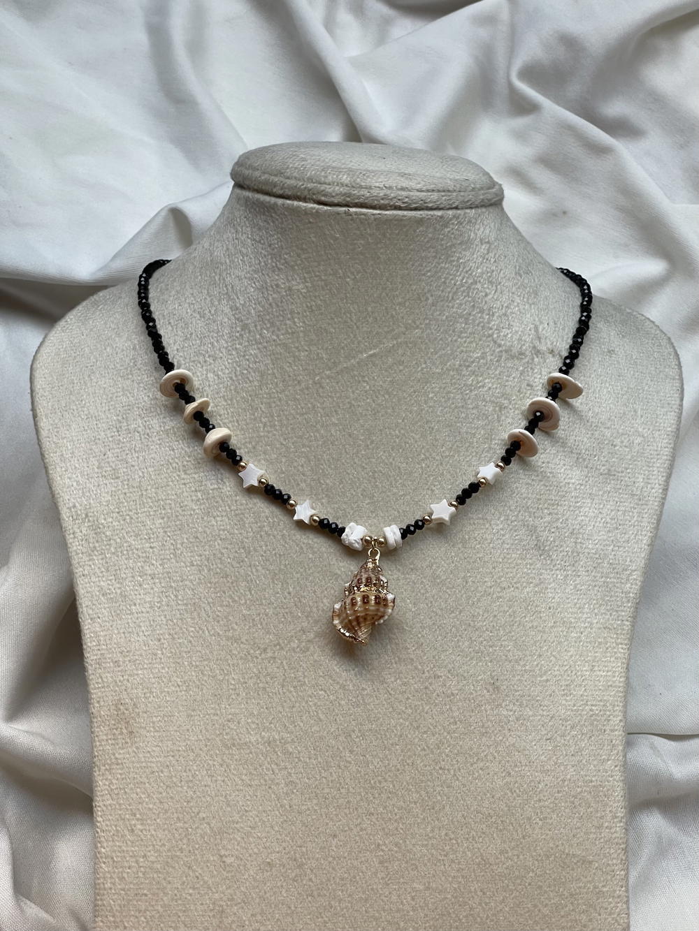 necklace  Preview Image