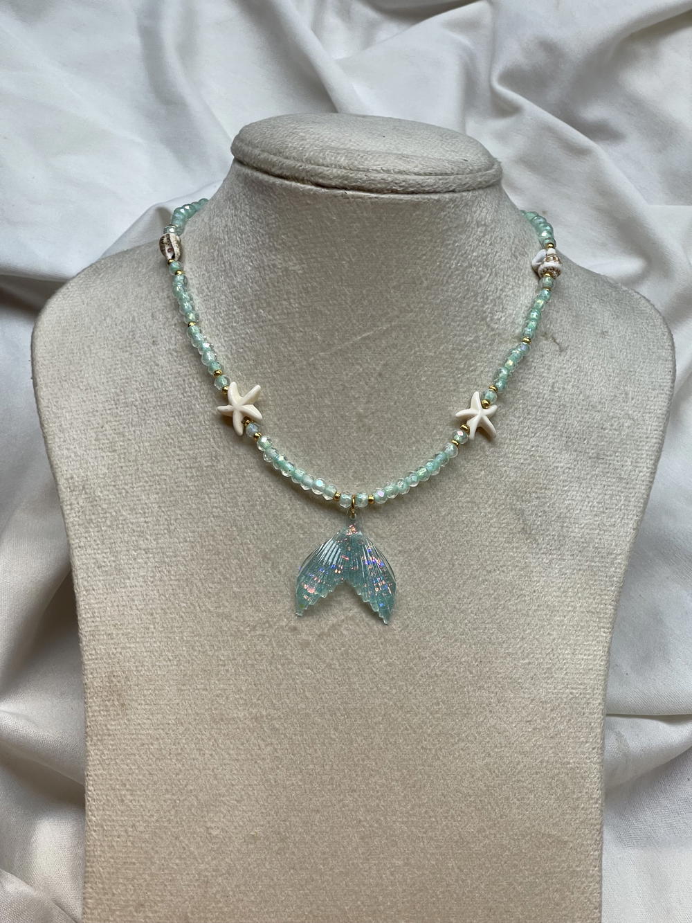 necklace  Preview Image